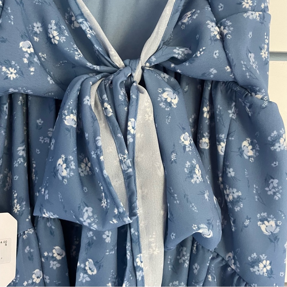 NWT small blue floral mini dress with tie bow in the back - Picture 8 of 11